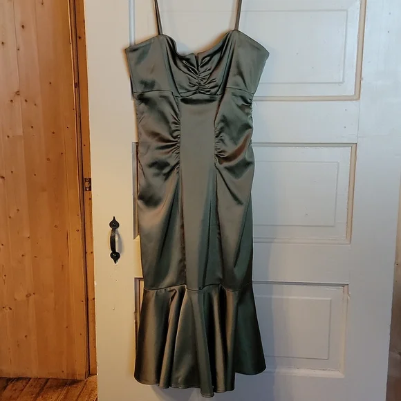 Xscape | Dresses | Xscape By Joana Chen Olive Green Satin Dress | Poshmark